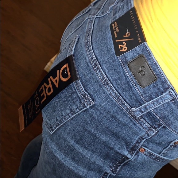 New Celebrity Pink Jeans ๐ ๐๐คณ๐ป - Picture 5 of 8